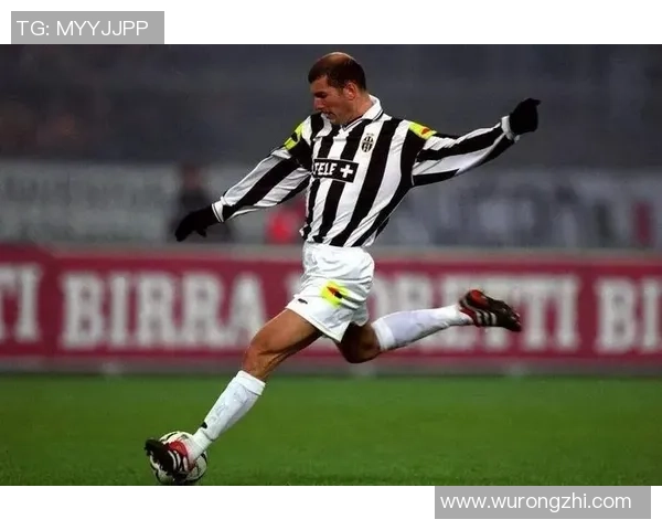 法国20号足球明星的传奇之路与辉煌成就解析